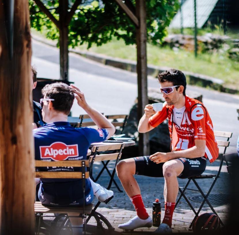 ホテル Le Coffee Ride Cycling Cafe スタヴロ エクステリア 写真